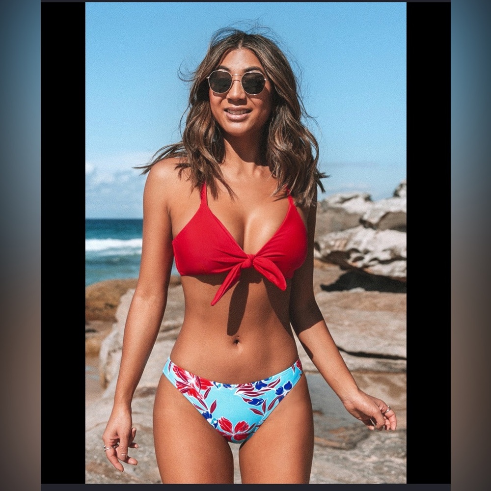 Cupshe Red Knot Bikini Top with Turquoise Floral Bottom NEVER WORN